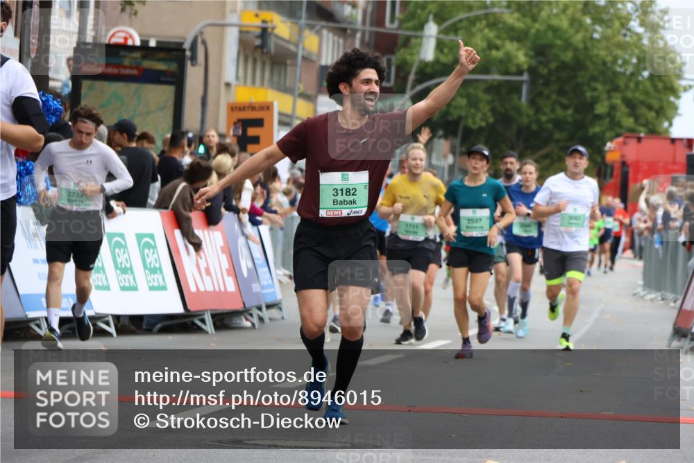 21.09.2025 - PSD Bank Halbmarathon Strokosch-Dieckow http://msf.ph/oto/8946015 21.09.2025 12:01:11 Ziel 1357, 1711, 1764, 2093, 2498, 2597, 2661, 2683, 2733, 2978, 3083, 3098, 3182, 3186, 3956 meine-sportfotos.de