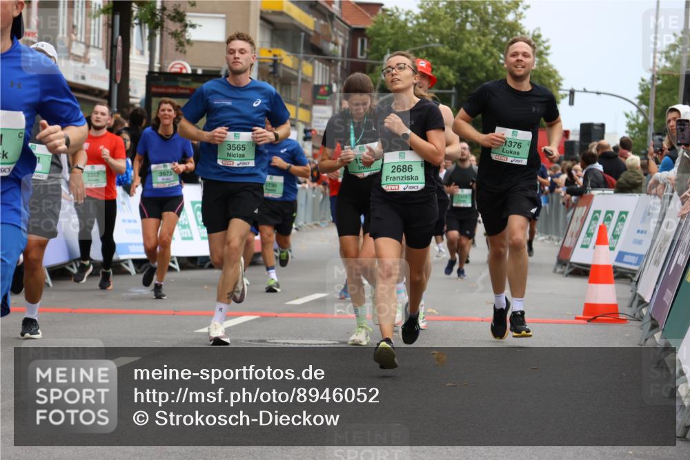 21.09.2025 - PSD Bank Halbmarathon Strokosch-Dieckow http://msf.ph/oto/8946052 21.09.2025 12:01:27 Ziel 1261, 1373, 1376, 1395, 1400, 1585, 1789, 2367, 2495, 2686, 2730, 2751, 2766, 2943, 2978, 3011, 3053, 3186, 3187, 3352, 3565, 3951, 3964, 3973, 4038 meine-sportfotos.de