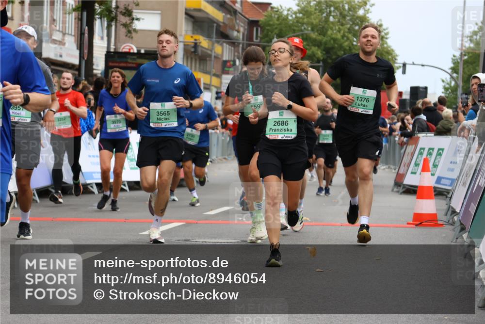 21.09.2025 - PSD Bank Halbmarathon Strokosch-Dieckow http://msf.ph/oto/8946054 21.09.2025 12:01:27 Ziel 1261, 1373, 1376, 1395, 1400, 1585, 1789, 2367, 2495, 2686, 2730, 2751, 2766, 2943, 2978, 3011, 3053, 3186, 3187, 3352, 3565, 3951, 3964, 3973, 4038 meine-sportfotos.de