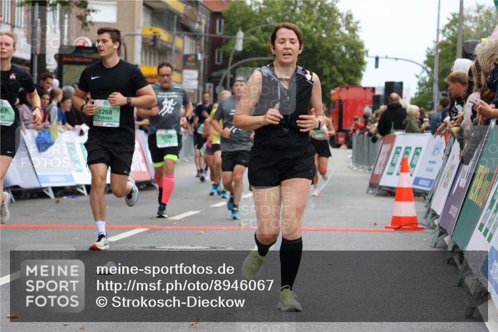 21.09.2025 - PSD Bank Halbmarathon Strokosch-Dieckow http://msf.ph/oto/8946067 21.09.2025 12:08:53 Ziel 1267, 1268, 1729, 1730, 1954, 2575, 2643, 3273, 3274, 3392, 3983 meine-sportfotos.de