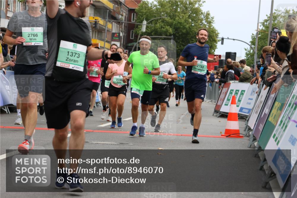 21.09.2025 - PSD Bank Halbmarathon Strokosch-Dieckow http://msf.ph/oto/8946070 21.09.2025 12:01:34 Ziel 1201, 1261, 1373, 1376, 1395, 1400, 1585, 1789, 2345, 2346, 2367, 2384, 2418, 2495, 2686, 2710, 2730, 2753, 2766, 2819, 2943, 2944, 3081, 3132, 3352, 3406, 3565, 3951, 3952, 3973 meine-sportfotos.de