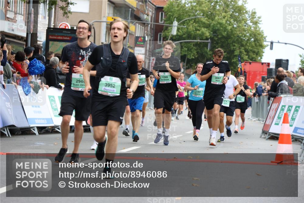 21.09.2025 - PSD Bank Halbmarathon Strokosch-Dieckow http://msf.ph/oto/8946086 21.09.2025 12:01:41 Ziel 1201, 1249, 1373, 2284, 2345, 2346, 2353, 2384, 2418, 2474, 2495, 2563, 2710, 2720, 2753, 2766, 2819, 2944, 2992, 3067, 3081, 3132, 3406, 3952 meine-sportfotos.de