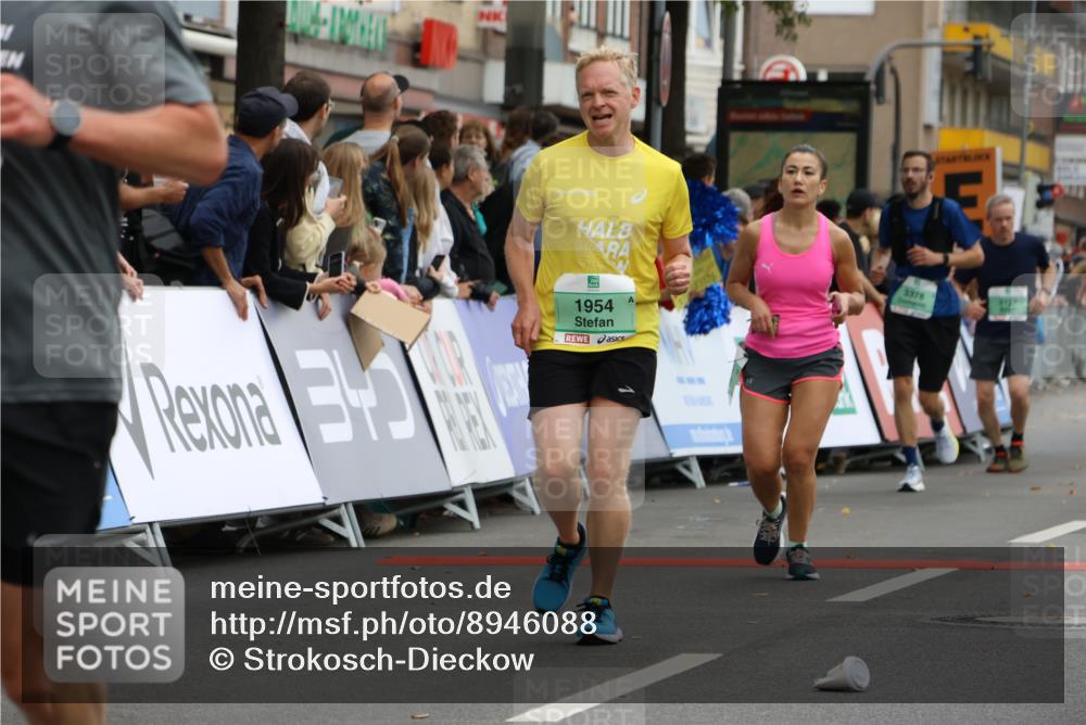 21.09.2025 - PSD Bank Halbmarathon Strokosch-Dieckow http://msf.ph/oto/8946088 21.09.2025 12:08:59 Ziel 1267, 1268, 1729, 1730, 1954, 2643, 3127, 3176, 3273, 3378, 3392, 3983 meine-sportfotos.de