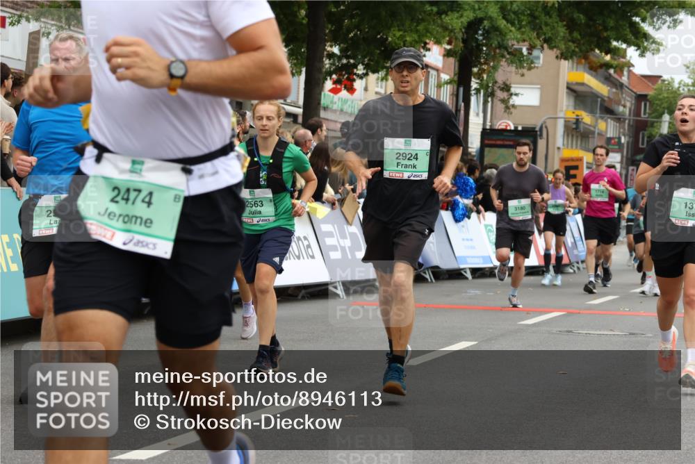21.09.2025 - PSD Bank Halbmarathon Strokosch-Dieckow http://msf.ph/oto/8946113 21.09.2025 12:01:50 Ziel 1249, 1323, 1377, 1713, 1714, 1790, 1929, 2284, 2353, 2474, 2514, 2563, 2720, 2738, 2741, 2924, 2938, 2944, 2992, 3067, 3081, 3180, 3395, 3814 meine-sportfotos.de