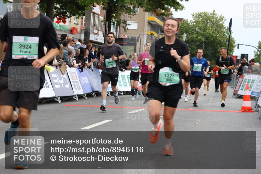 21.09.2025 - PSD Bank Halbmarathon Strokosch-Dieckow http://msf.ph/oto/8946116 21.09.2025 12:01:51 Ziel 1249, 1323, 1377, 1713, 1714, 1790, 1929, 2284, 2353, 2464, 2474, 2514, 2563, 2720, 2738, 2741, 2924, 2938, 2992, 3067, 3180, 3395, 3814 meine-sportfotos.de