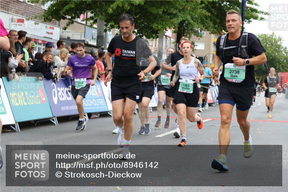 21.09.2025 - PSD Bank Halbmarathon Strokosch-Dieckow http://msf.ph/oto/8946142 21.09.2025 12:01:57 Ziel 1084, 1323, 1377, 1713, 1714, 1790, 1929, 2464, 2514, 2563, 2738, 2741, 2922, 2924, 2938, 3157, 3180, 3395, 3814, 3940 meine-sportfotos.de