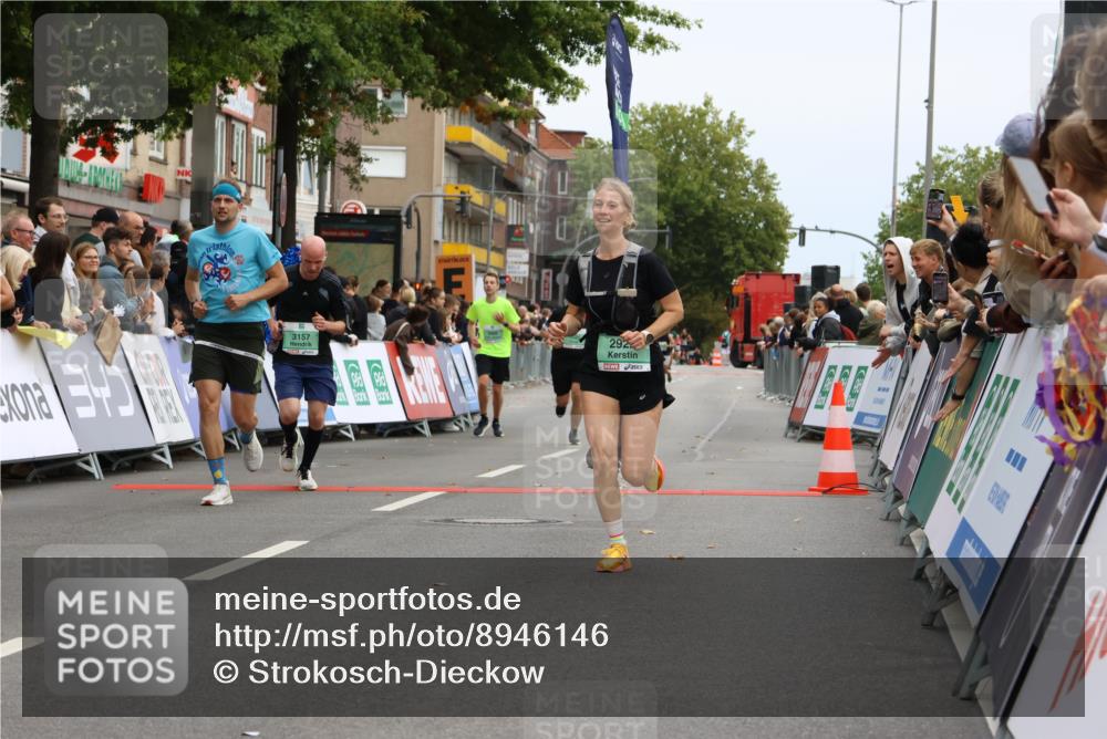 21.09.2025 - PSD Bank Halbmarathon Strokosch-Dieckow http://msf.ph/oto/8946146 21.09.2025 12:02:00 Ziel 1084, 1323, 1713, 1714, 1790, 1929, 2464, 2738, 2741, 2922, 2966, 3020, 3157, 3180, 3395, 3814, 3940 meine-sportfotos.de