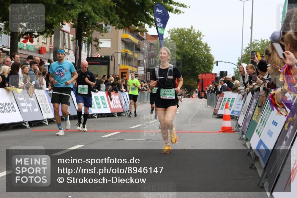 21.09.2025 - PSD Bank Halbmarathon Strokosch-Dieckow http://msf.ph/oto/8946147 21.09.2025 12:02:00 Ziel 1084, 1323, 1713, 1714, 1790, 1929, 2464, 2738, 2741, 2922, 2966, 3020, 3157, 3180, 3395, 3814, 3940 meine-sportfotos.de