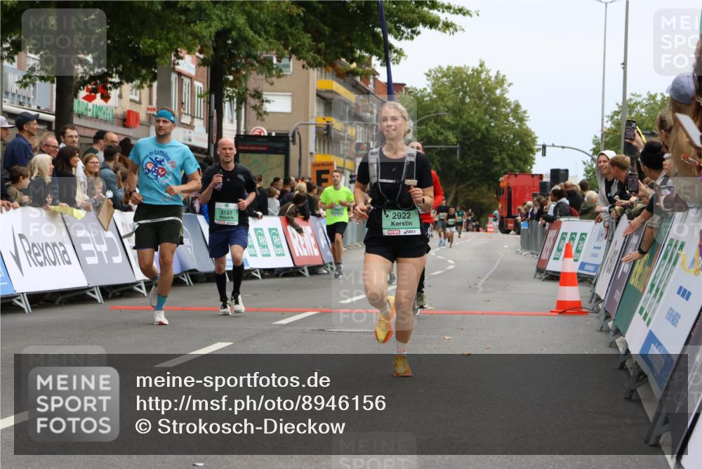 21.09.2025 - PSD Bank Halbmarathon Strokosch-Dieckow http://msf.ph/oto/8946156 21.09.2025 12:02:00 Ziel 1084, 1323, 1713, 1714, 1790, 1929, 2464, 2738, 2741, 2922, 2966, 3020, 3157, 3180, 3395, 3814, 3940 meine-sportfotos.de