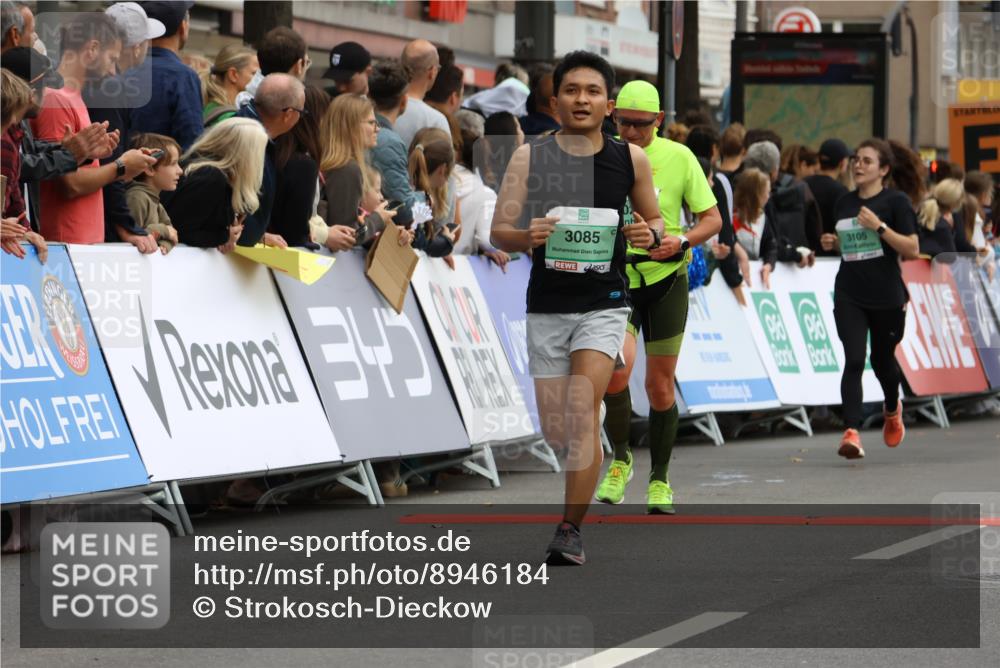 21.09.2025 - PSD Bank Halbmarathon Strokosch-Dieckow http://msf.ph/oto/8946184 21.09.2025 12:02:19 Ziel 1026, 1121, 1466, 1938, 3085, 3105, 3175 meine-sportfotos.de