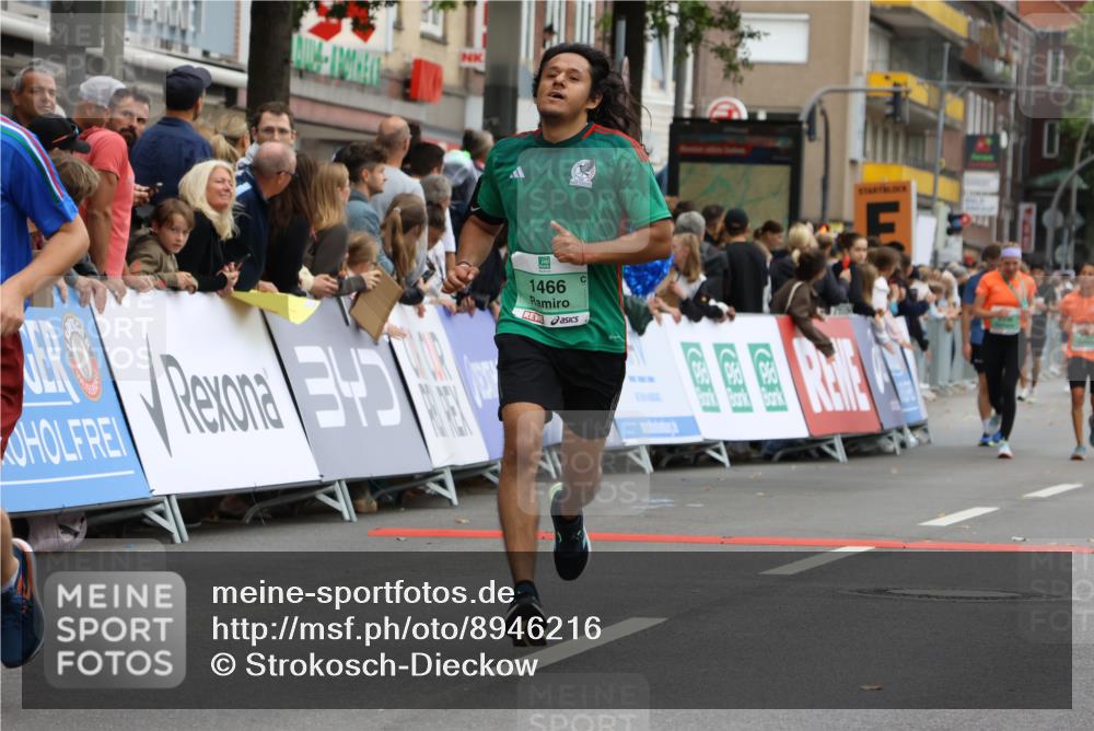 21.09.2025 - PSD Bank Halbmarathon Strokosch-Dieckow http://msf.ph/oto/8946216 21.09.2025 12:02:27 Ziel 1026, 1121, 1466, 1938, 3085, 3087, 3105, 3175 meine-sportfotos.de