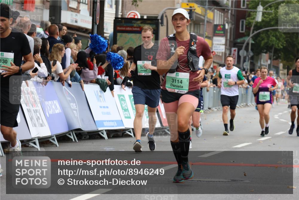 21.09.2025 - PSD Bank Halbmarathon Strokosch-Dieckow http://msf.ph/oto/8946249 21.09.2025 12:02:44 Ziel 1574, 1685, 2448, 3071, 3114, 3130, 3299, 3418 meine-sportfotos.de