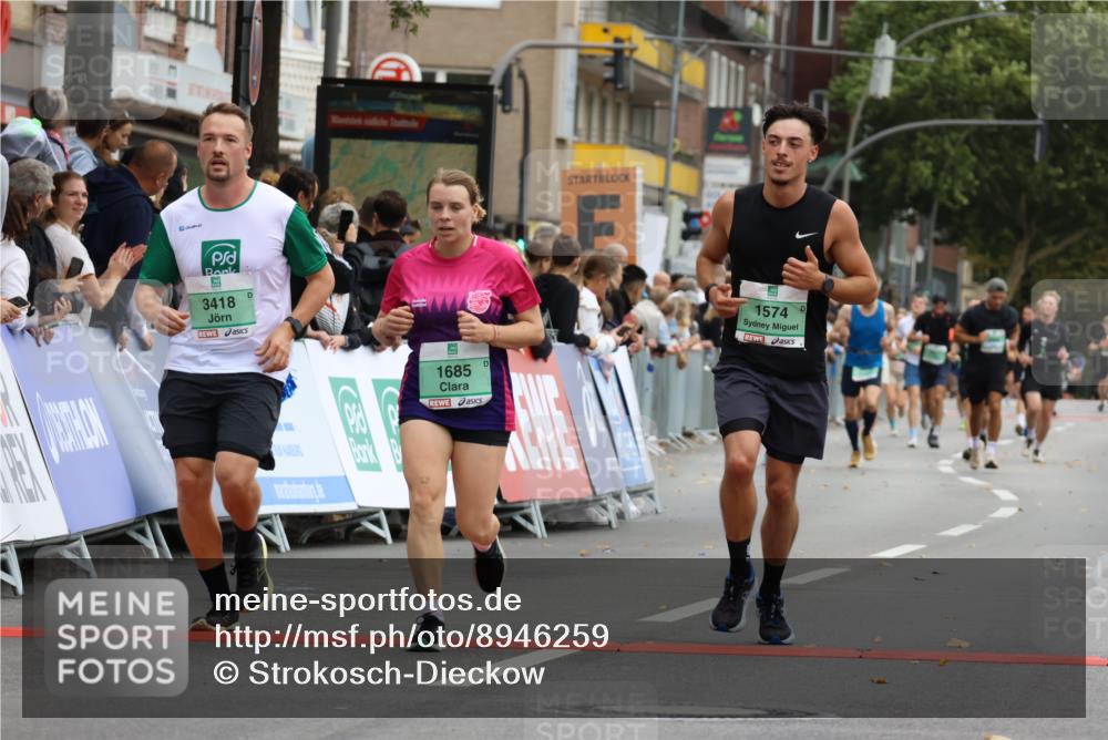 21.09.2025 - PSD Bank Halbmarathon Strokosch-Dieckow http://msf.ph/oto/8946259 21.09.2025 12:02:50 Ziel 1574, 1685, 2448, 3071, 3114, 3130, 3299, 3418 meine-sportfotos.de