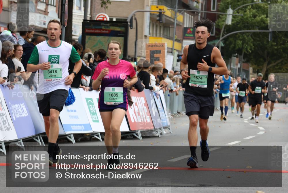 21.09.2025 - PSD Bank Halbmarathon Strokosch-Dieckow http://msf.ph/oto/8946262 21.09.2025 12:02:50 Ziel 1574, 1685, 2448, 3071, 3114, 3130, 3299, 3418 meine-sportfotos.de