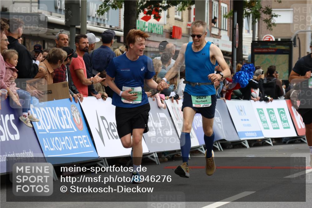 21.09.2025 - PSD Bank Halbmarathon Strokosch-Dieckow http://msf.ph/oto/8946276 21.09.2025 12:03:02 Ziel 1664, 2629, 3113, 3965, 3986 meine-sportfotos.de