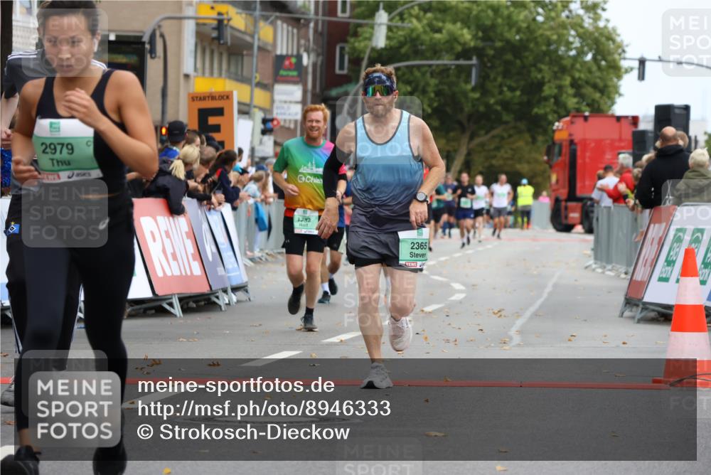 21.09.2025 - PSD Bank Halbmarathon Strokosch-Dieckow http://msf.ph/oto/8946333 21.09.2025 12:10:38 Ziel 1642, 1670, 1732, 2365, 2385, 2979, 3029, 3446 meine-sportfotos.de