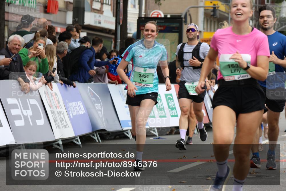 21.09.2025 - PSD Bank Halbmarathon Strokosch-Dieckow http://msf.ph/oto/8946376 21.09.2025 12:11:27 Ziel 1198, 1635, 1649, 2326, 2754, 2907, 3045, 3161, 3249, 3424, 3455, 3526, 3533 meine-sportfotos.de