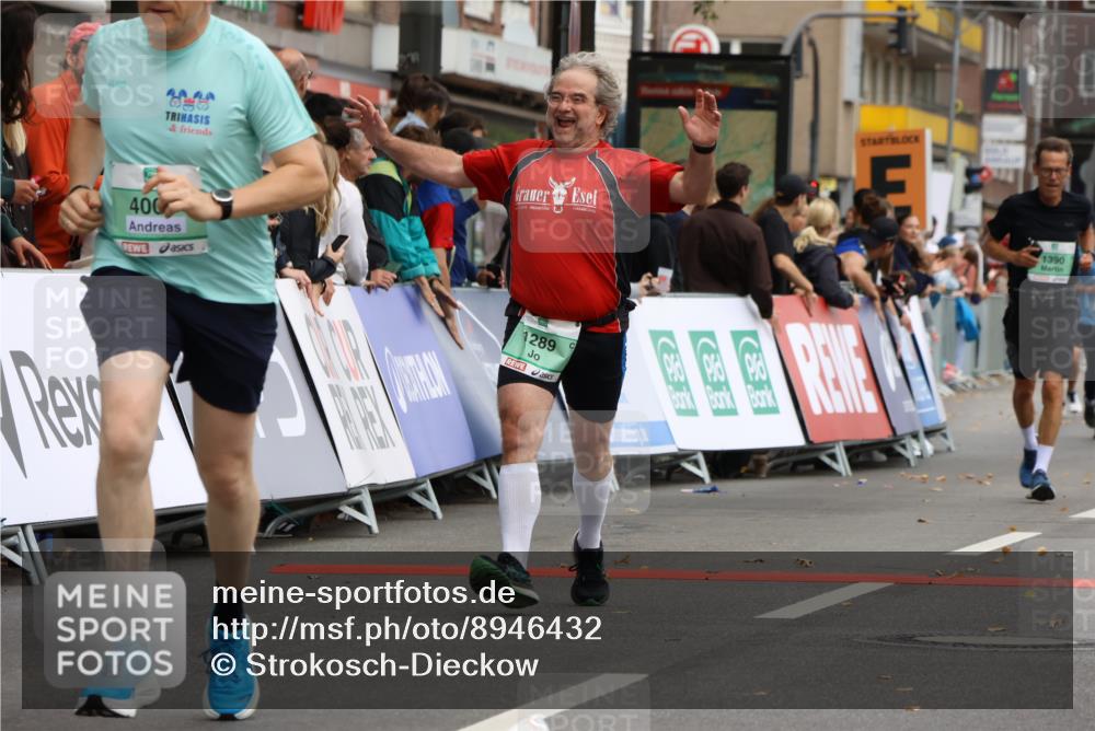 21.09.2025 - PSD Bank Halbmarathon Strokosch-Dieckow http://msf.ph/oto/8946432 21.09.2025 12:12:10 Ziel 1140, 1289, 1390, 2824, 3215, 3367, 3450, 3998, 4006 meine-sportfotos.de