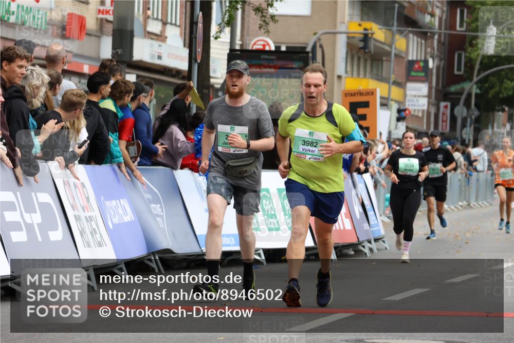21.09.2025 - PSD Bank Halbmarathon Strokosch-Dieckow http://msf.ph/oto/8946502 21.09.2025 12:13:08 Ziel 1553, 2198, 3002, 3534, 3982 meine-sportfotos.de