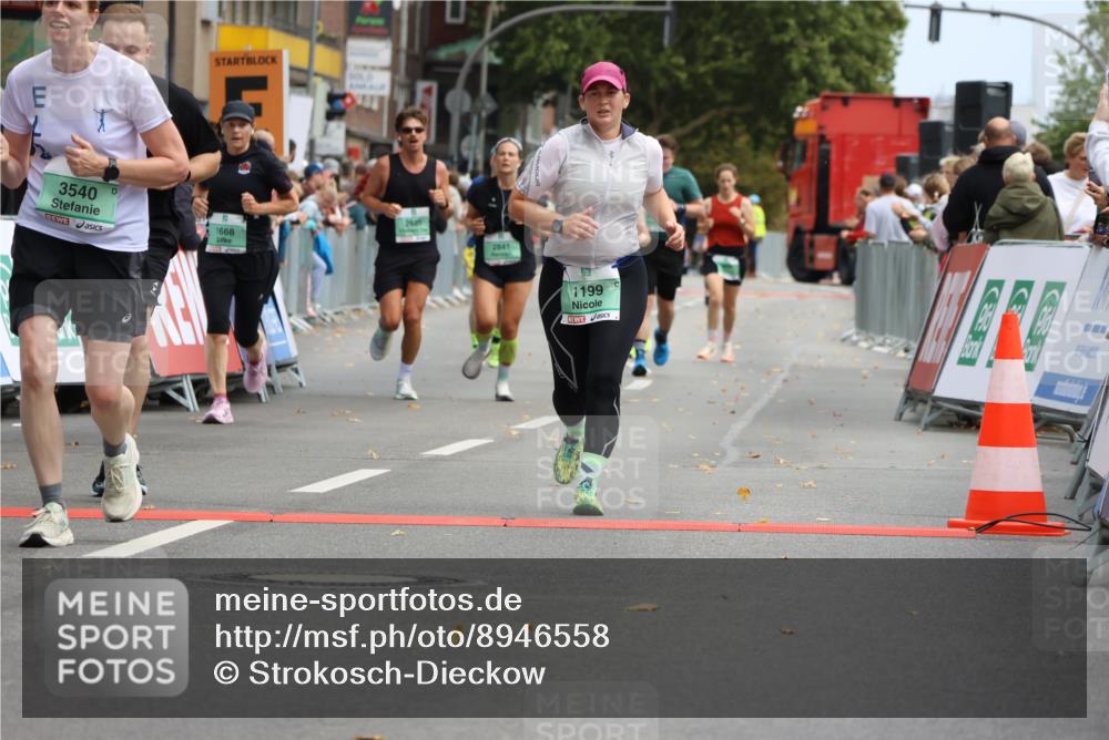 21.09.2025 - PSD Bank Halbmarathon Strokosch-Dieckow http://msf.ph/oto/8946558 21.09.2025 12:13:44 Ziel 1199, 1668, 1674, 2841, 2867, 2885, 3229, 3360, 3466, 3540 meine-sportfotos.de