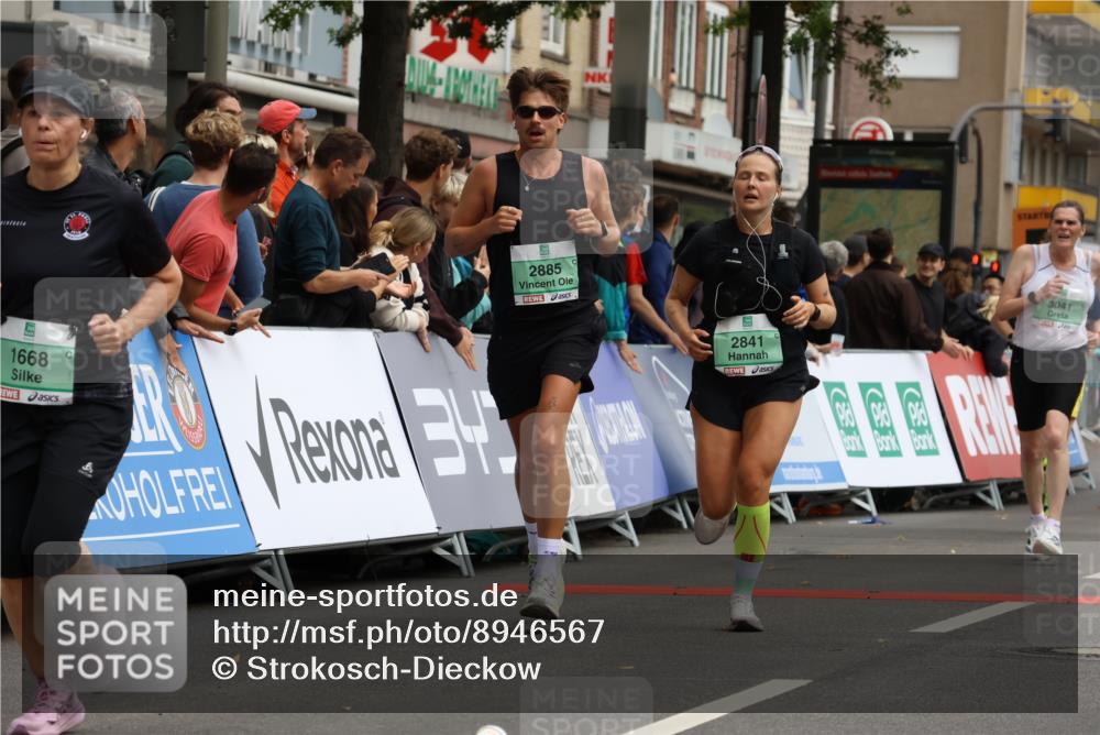 21.09.2025 - PSD Bank Halbmarathon Strokosch-Dieckow http://msf.ph/oto/8946567 21.09.2025 12:13:51 Ziel 1199, 1668, 1669, 1674, 2531, 2841, 2885, 3004, 3041, 3042, 3466, 3540, 3908 meine-sportfotos.de