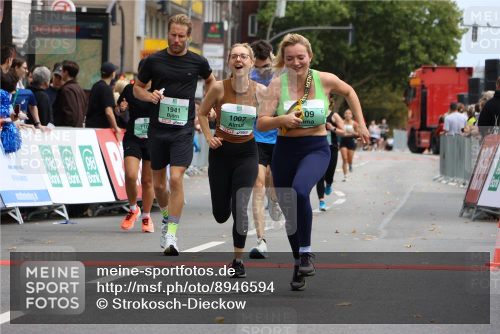 21.09.2025 - PSD Bank Halbmarathon Strokosch-Dieckow http://msf.ph/oto/8946594 21.09.2025 12:14:13 Ziel 1007, 1009, 1106, 1623, 1941, 2705, 2834, 2865, 3311, 3778 meine-sportfotos.de