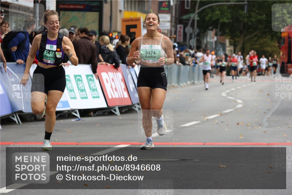 21.09.2025 - PSD Bank Halbmarathon Strokosch-Dieckow http://msf.ph/oto/8946608 21.09.2025 12:14:27 Ziel 1418, 1815, 2705, 2865, 3474, 3480 meine-sportfotos.de
