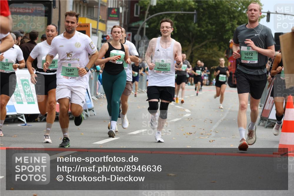 21.09.2025 - PSD Bank Halbmarathon Strokosch-Dieckow http://msf.ph/oto/8946636 21.09.2025 12:15:01 Ziel 1071, 1072, 1384, 1587, 1588, 1589, 1641, 3140, 3191, 3517, 3560, 3902 meine-sportfotos.de