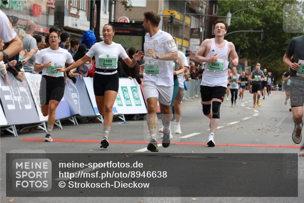 21.09.2025 - PSD Bank Halbmarathon Strokosch-Dieckow http://msf.ph/oto/8946638 21.09.2025 12:15:02 Ziel 1071, 1072, 1384, 1587, 1588, 1589, 1641, 3091, 3140, 3191, 3517, 3560, 3902 meine-sportfotos.de