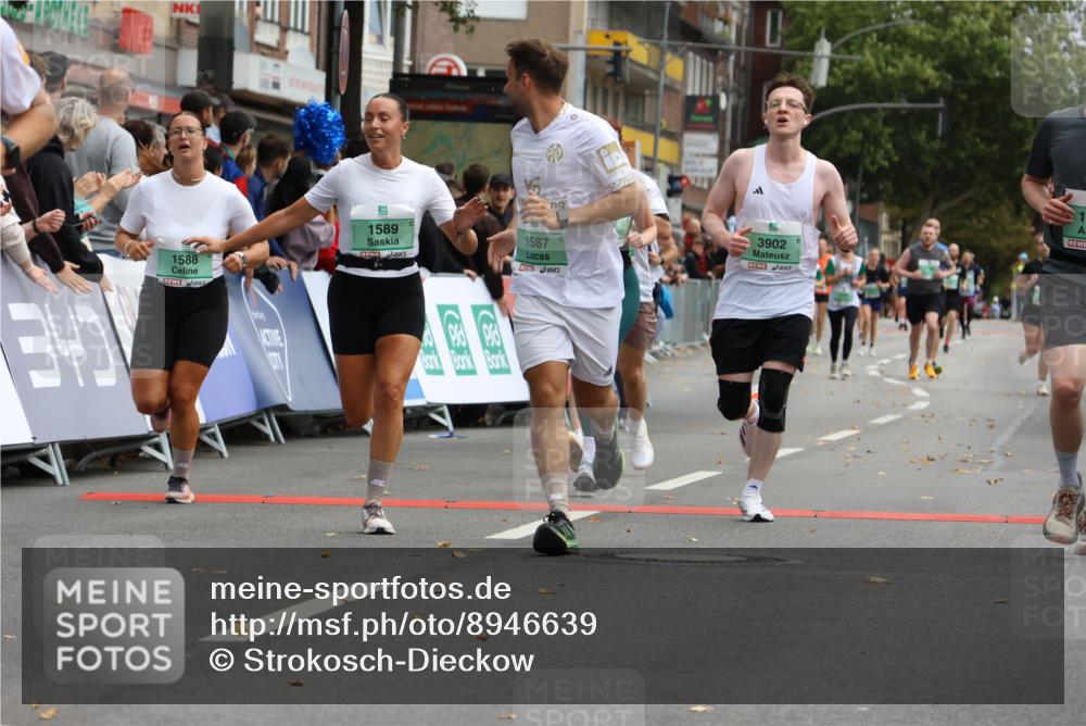 21.09.2025 - PSD Bank Halbmarathon Strokosch-Dieckow http://msf.ph/oto/8946639 21.09.2025 12:15:02 Ziel 1071, 1072, 1384, 1587, 1588, 1589, 1641, 3091, 3140, 3191, 3517, 3560, 3902 meine-sportfotos.de
