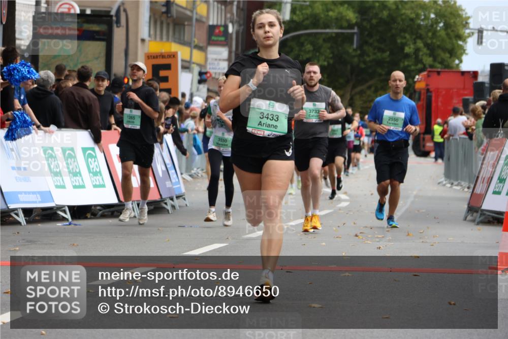 21.09.2025 - PSD Bank Halbmarathon Strokosch-Dieckow http://msf.ph/oto/8946650 21.09.2025 12:15:12 Ziel 1071, 1072, 1265, 1588, 1589, 1641, 2550, 3091, 3433, 3517, 3530, 3733, 3902 meine-sportfotos.de