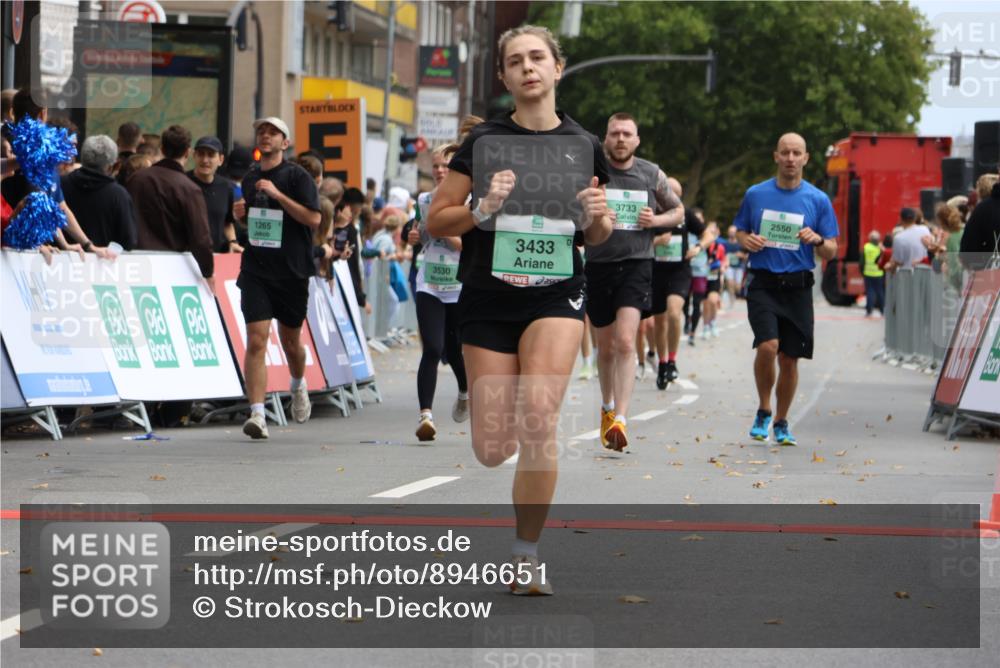 21.09.2025 - PSD Bank Halbmarathon Strokosch-Dieckow http://msf.ph/oto/8946651 21.09.2025 12:15:12 Ziel 1071, 1072, 1265, 1588, 1589, 1641, 2550, 3091, 3433, 3517, 3530, 3733, 3902 meine-sportfotos.de