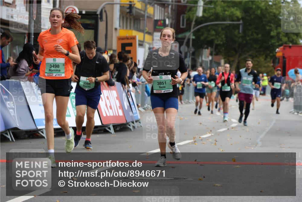 21.09.2025 - PSD Bank Halbmarathon Strokosch-Dieckow http://msf.ph/oto/8946671 21.09.2025 12:15:24 Ziel 1265, 1579, 1964, 2550, 3066, 3498, 3530, 3733, 3851 meine-sportfotos.de