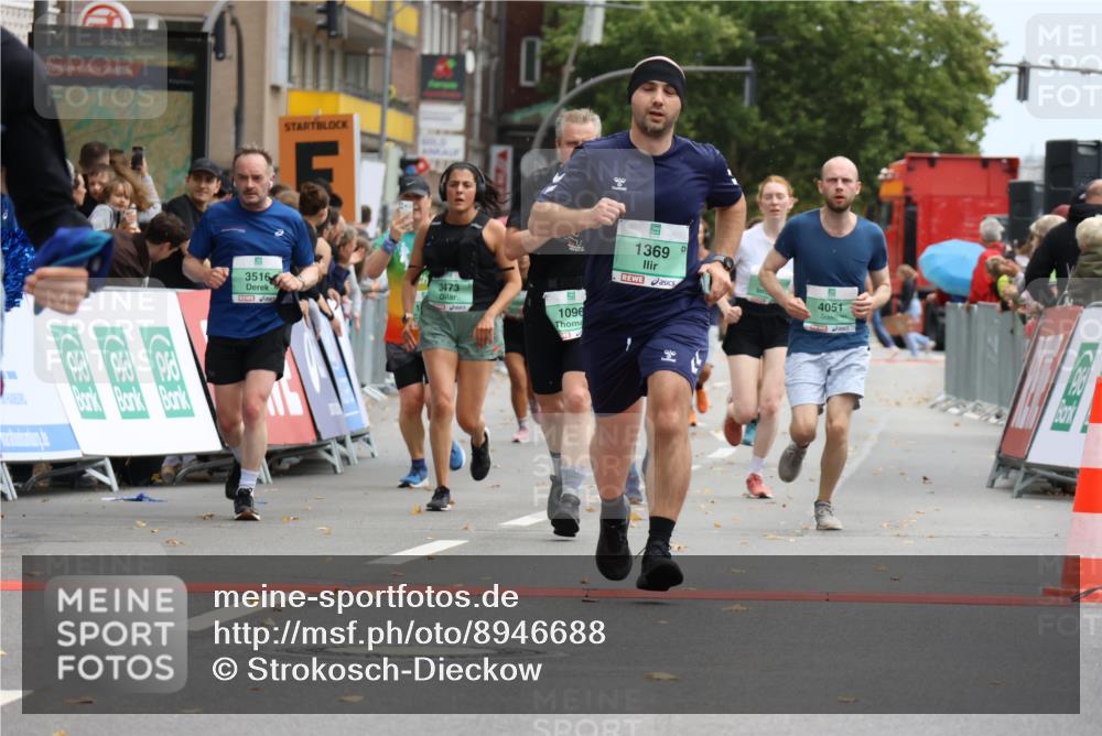 21.09.2025 - PSD Bank Halbmarathon Strokosch-Dieckow http://msf.ph/oto/8946688 21.09.2025 12:15:36 Ziel 1017, 1096, 1369, 1734, 2674, 3066, 3185, 3345, 3473, 3516, 3573, 3617, 4051 meine-sportfotos.de