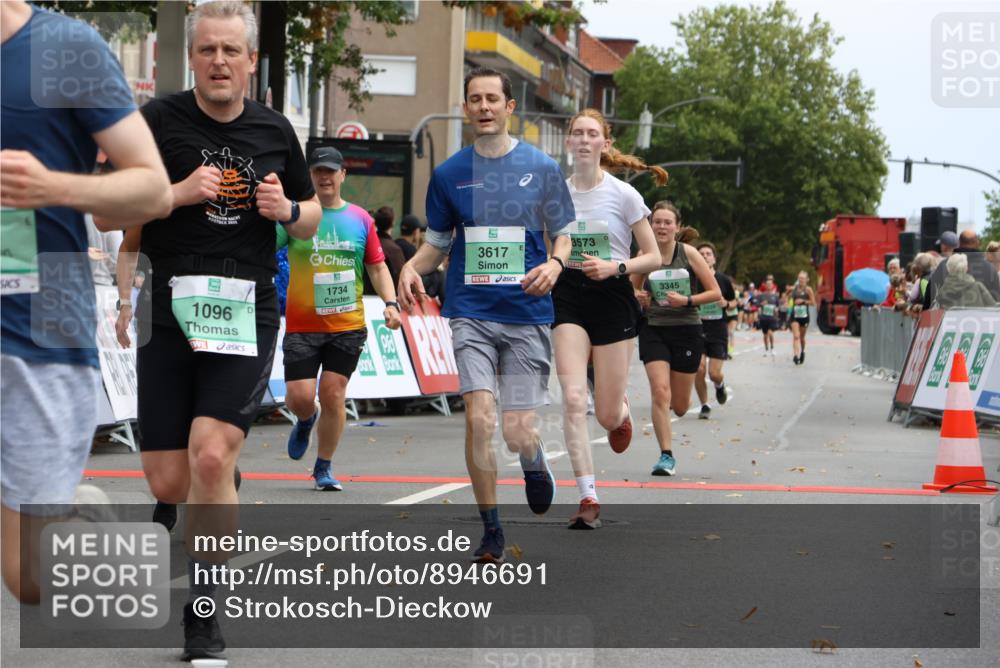21.09.2025 - PSD Bank Halbmarathon Strokosch-Dieckow http://msf.ph/oto/8946691 21.09.2025 12:15:42 Ziel 1017, 1096, 1369, 1734, 2674, 2958, 3185, 3339, 3345, 3473, 3484, 3516, 3573, 3617, 4051 meine-sportfotos.de