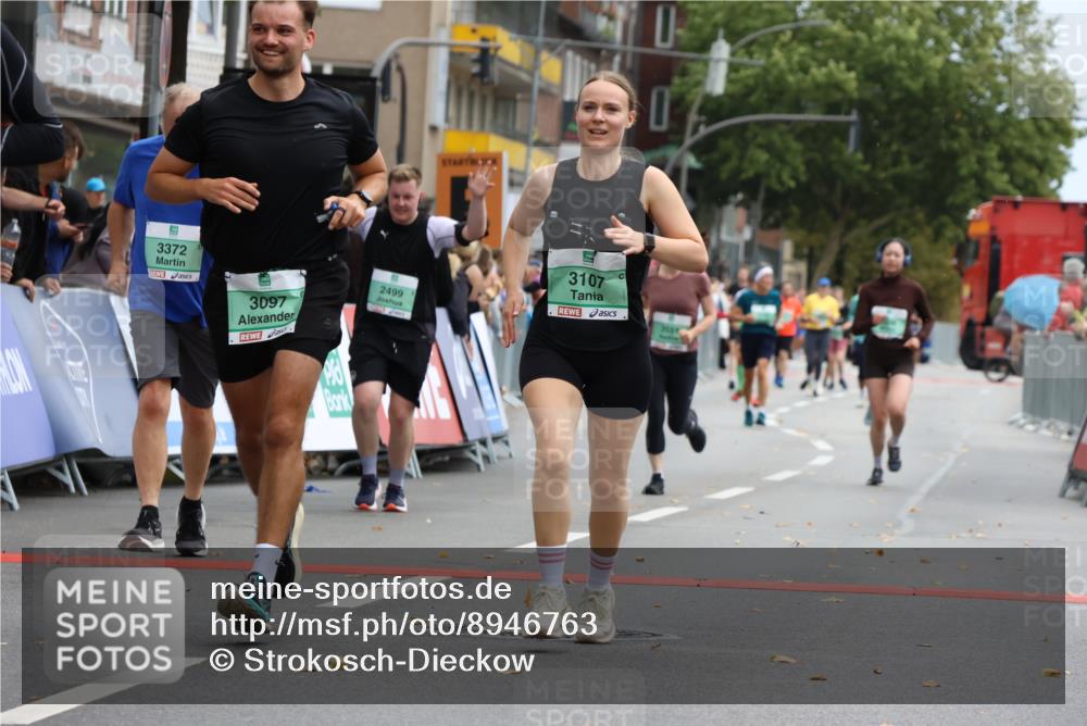 21.09.2025 - PSD Bank Halbmarathon Strokosch-Dieckow http://msf.ph/oto/8946763 21.09.2025 12:16:27 Ziel 1704, 2499, 2608, 3019, 3027, 3097, 3107, 3338, 3372, 3551, 4058 meine-sportfotos.de