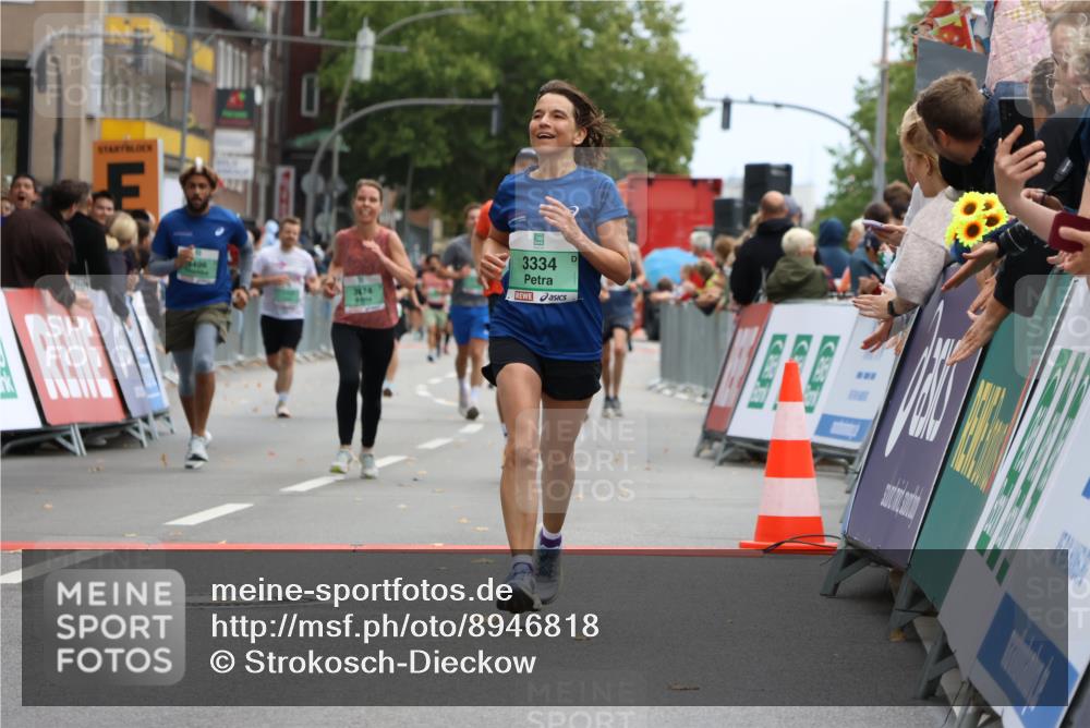 21.09.2025 - PSD Bank Halbmarathon Strokosch-Dieckow http://msf.ph/oto/8946818 21.09.2025 12:17:07 Ziel 1061, 3018, 3028, 3334, 3496, 3500, 3874, 4032 meine-sportfotos.de