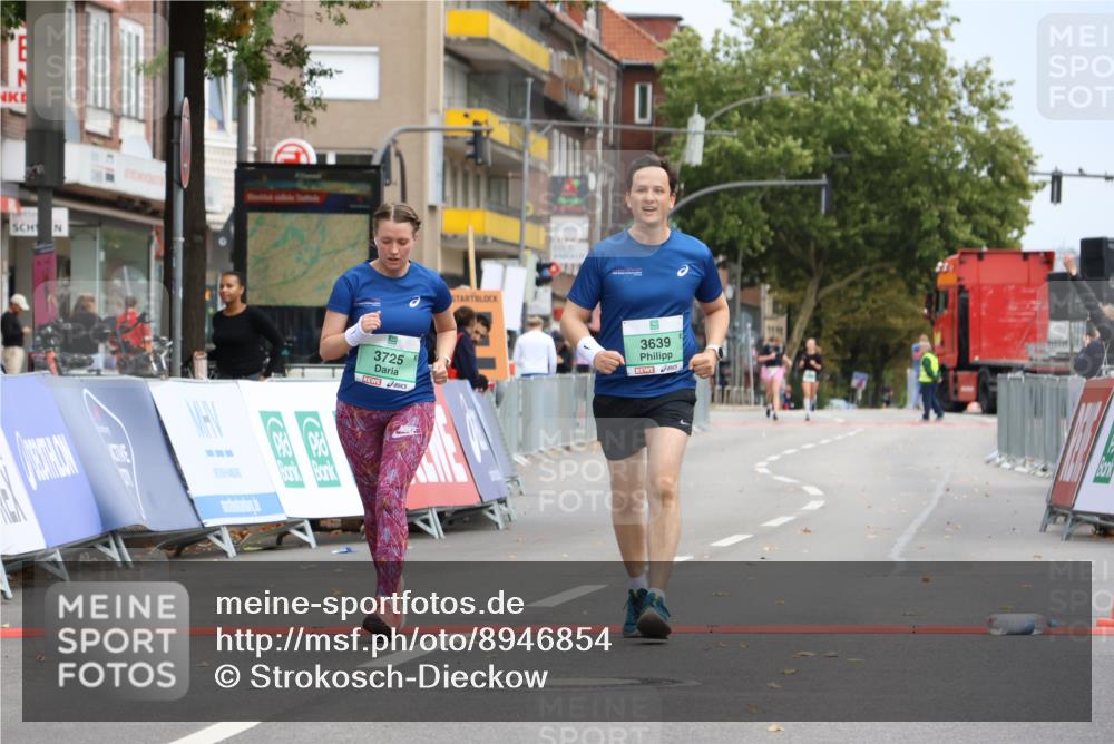 21.09.2025 - PSD Bank Halbmarathon Strokosch-Dieckow http://msf.ph/oto/8946854 21.09.2025 12:56:02 Ziel 3639, 3725 meine-sportfotos.de
