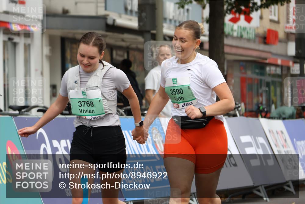 21.09.2025 - PSD Bank Halbmarathon Strokosch-Dieckow http://msf.ph/oto/8946922 21.09.2025 12:59:08 Ziel 3590, 3768 meine-sportfotos.de