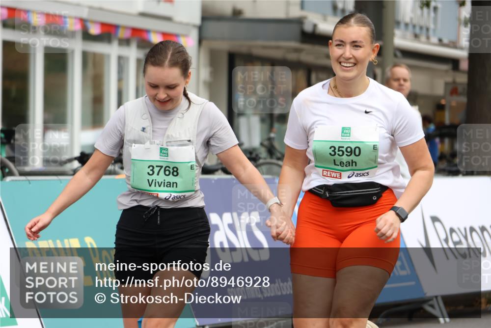 21.09.2025 - PSD Bank Halbmarathon Strokosch-Dieckow http://msf.ph/oto/8946928 21.09.2025 12:59:09 Ziel 3590, 3768 meine-sportfotos.de