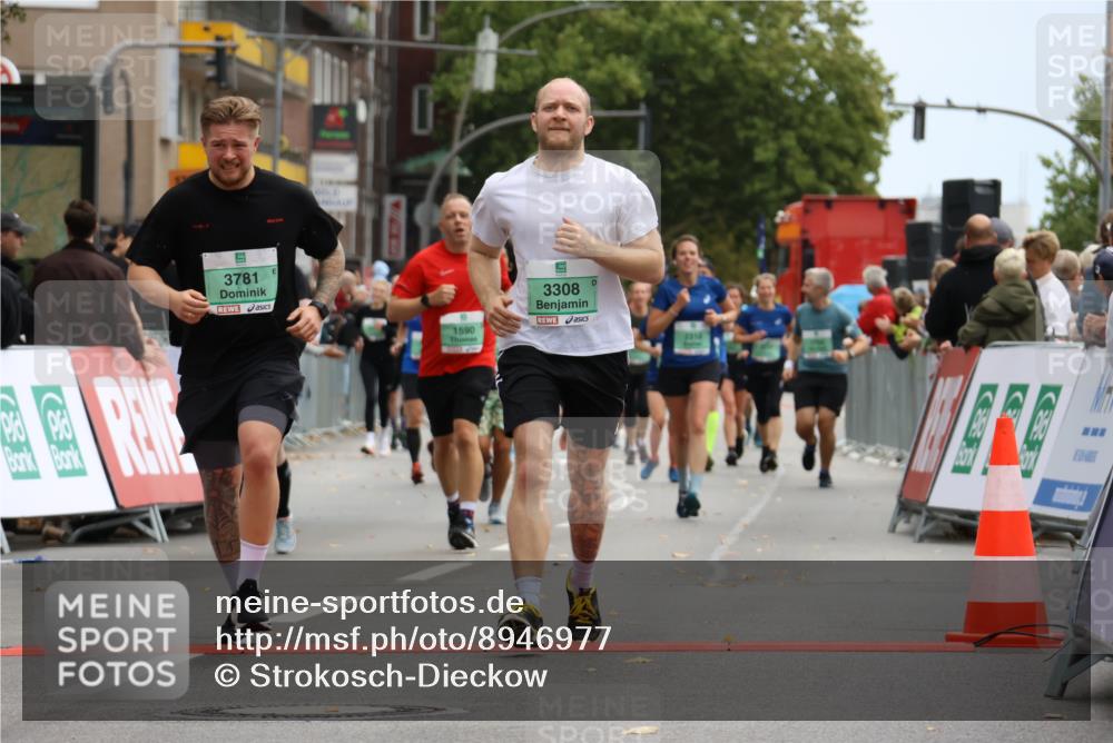 21.09.2025 - PSD Bank Halbmarathon Strokosch-Dieckow http://msf.ph/oto/8946977 21.09.2025 12:17:26 Ziel 1143, 1144, 1145, 1590, 2852, 3308, 3523, 3609, 3781 meine-sportfotos.de