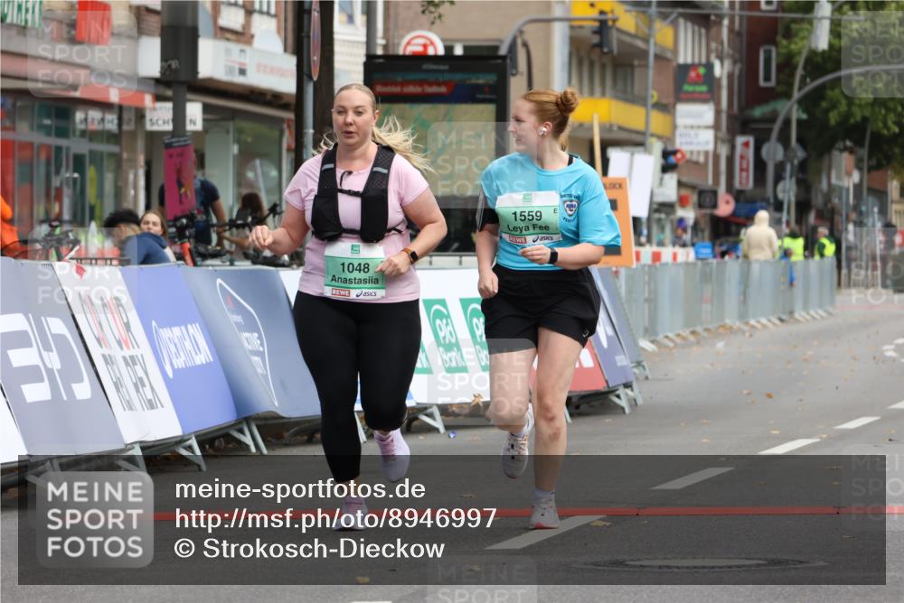 21.09.2025 - PSD Bank Halbmarathon Strokosch-Dieckow http://msf.ph/oto/8946997 21.09.2025 13:02:50 Ziel 1048, 1559, 3867 meine-sportfotos.de