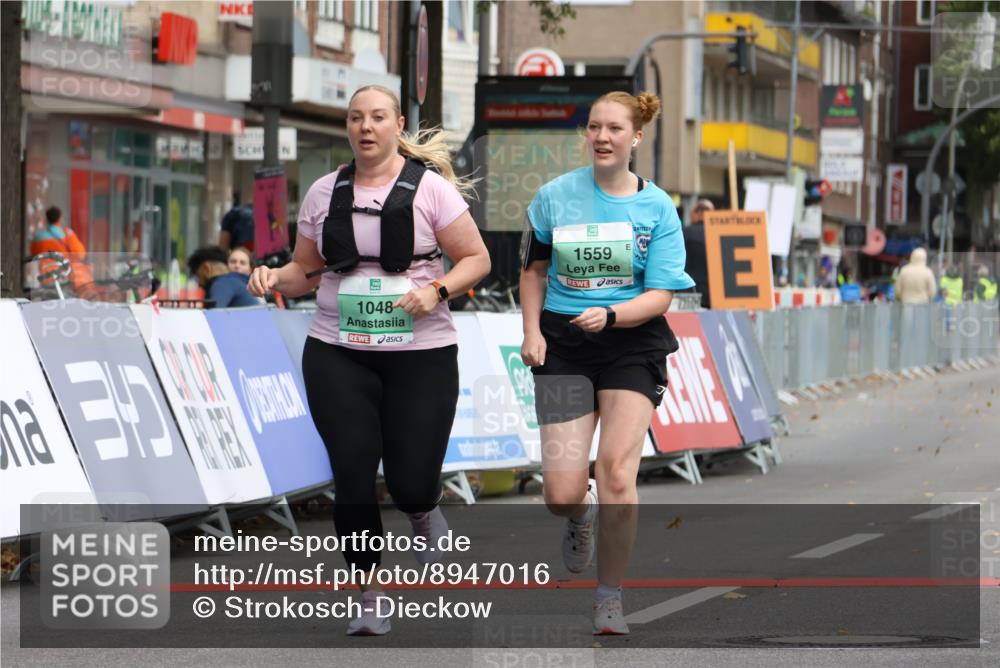21.09.2025 - PSD Bank Halbmarathon Strokosch-Dieckow http://msf.ph/oto/8947016 21.09.2025 13:02:50 Ziel 1048, 1559, 3867 meine-sportfotos.de