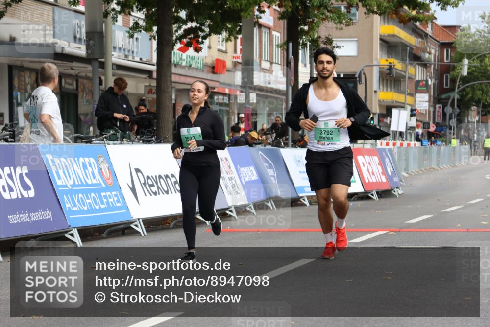 21.09.2025 - PSD Bank Halbmarathon Strokosch-Dieckow http://msf.ph/oto/8947098 21.09.2025 13:04:36 Ziel 3593, 3792 meine-sportfotos.de