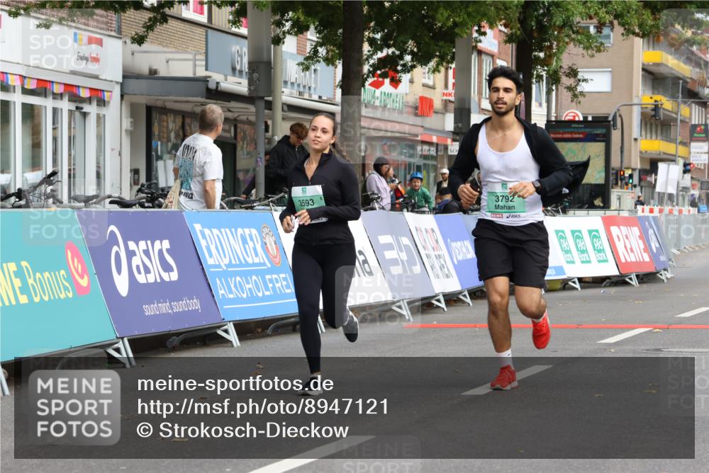 21.09.2025 - PSD Bank Halbmarathon Strokosch-Dieckow http://msf.ph/oto/8947121 21.09.2025 13:04:37 Ziel 3593, 3792 meine-sportfotos.de