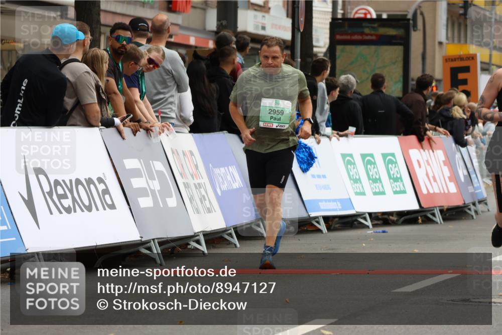 21.09.2025 - PSD Bank Halbmarathon Strokosch-Dieckow http://msf.ph/oto/8947127 21.09.2025 12:18:29 Ziel 1290, 1292, 2959, 3350, 3642 meine-sportfotos.de