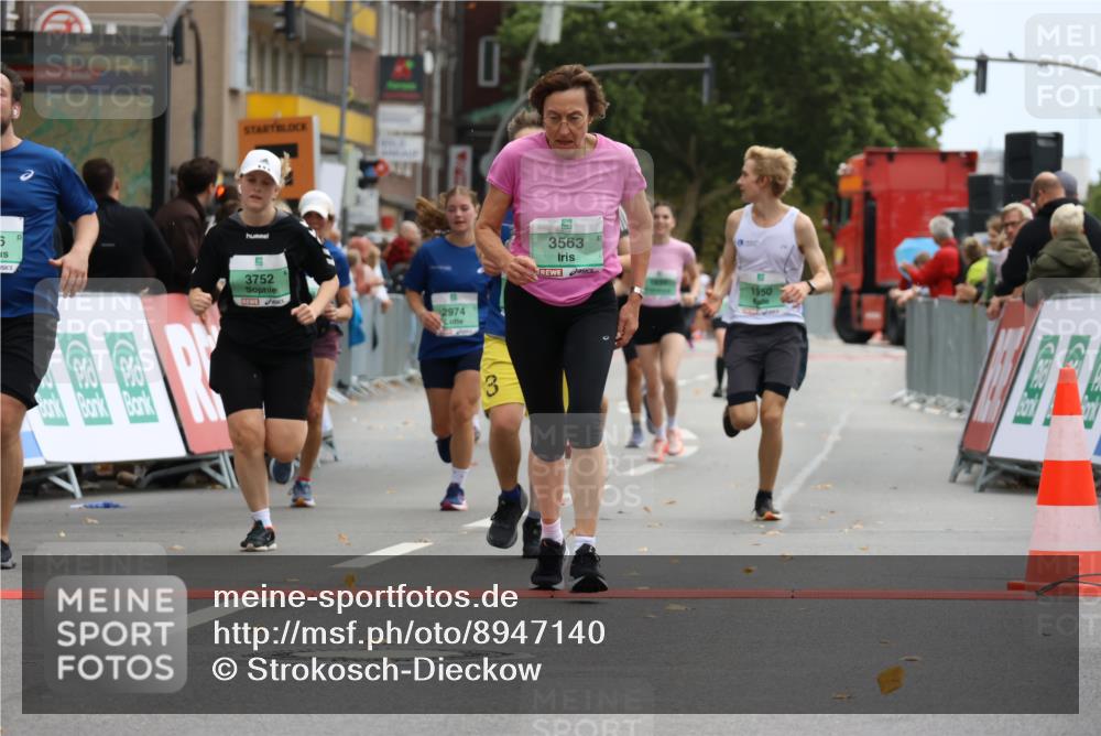 21.09.2025 - PSD Bank Halbmarathon Strokosch-Dieckow http://msf.ph/oto/8947140 21.09.2025 12:18:38 Ziel 1050, 1950, 2959, 2973, 2974, 3350, 3486, 3563, 3752, 3796 meine-sportfotos.de