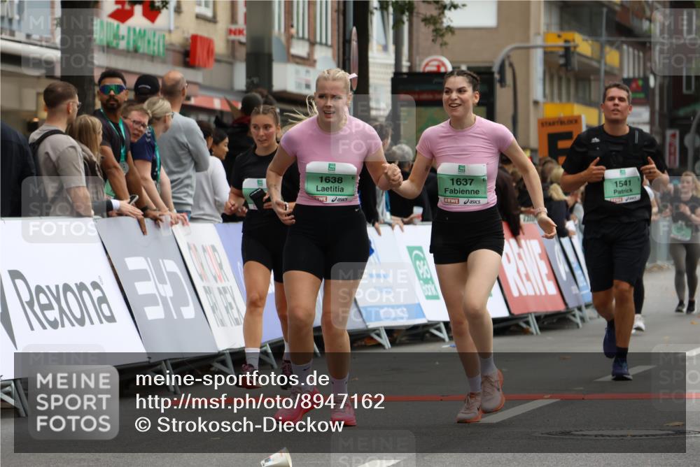 21.09.2025 - PSD Bank Halbmarathon Strokosch-Dieckow http://msf.ph/oto/8947162 21.09.2025 12:18:47 Ziel 1050, 1541, 1637, 1638, 1950, 2973, 2974, 3282, 3437, 3486, 3563, 3752, 3796 meine-sportfotos.de