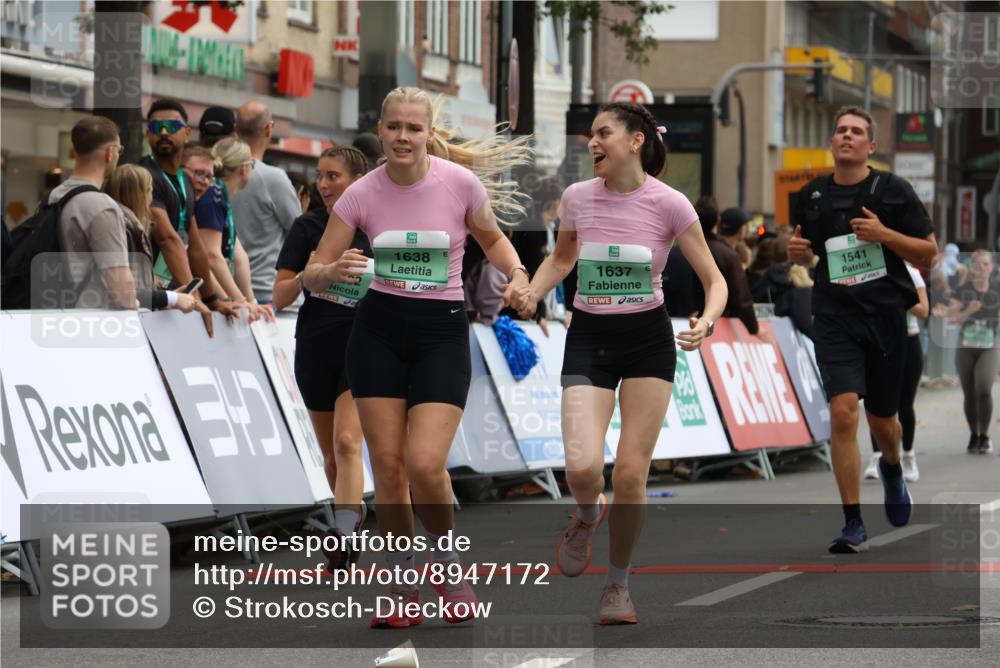 21.09.2025 - PSD Bank Halbmarathon Strokosch-Dieckow http://msf.ph/oto/8947172 21.09.2025 12:18:48 Ziel 1050, 1541, 1637, 1638, 1950, 2973, 2974, 3282, 3437, 3486, 3563, 3752, 3796 meine-sportfotos.de