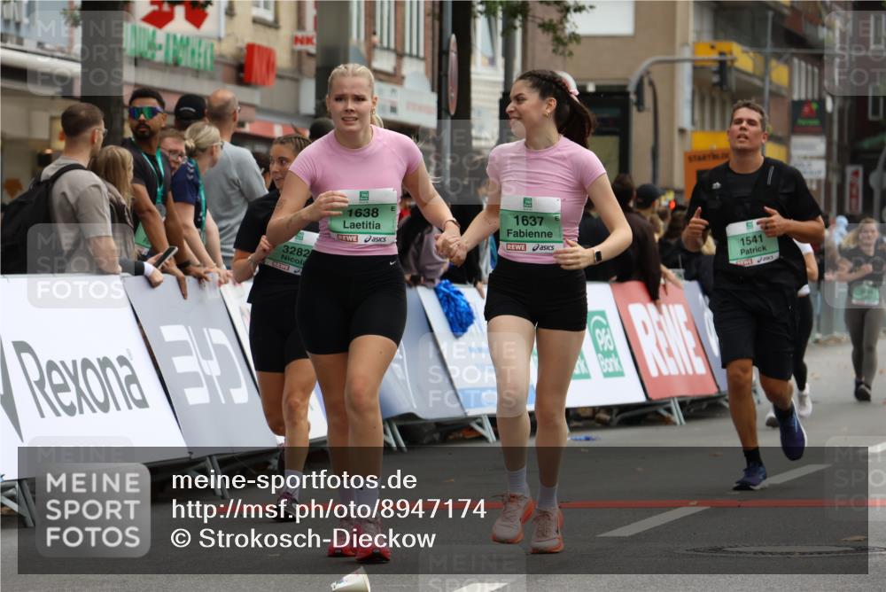 21.09.2025 - PSD Bank Halbmarathon Strokosch-Dieckow http://msf.ph/oto/8947174 21.09.2025 12:18:48 Ziel 1050, 1541, 1637, 1638, 1950, 2973, 2974, 3282, 3437, 3486, 3563, 3752, 3796 meine-sportfotos.de